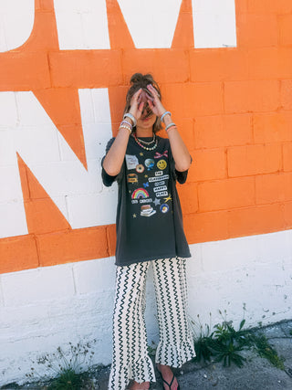 draw the line ruffle pants