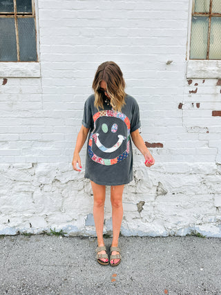 ETTA OG | quilted smiley tee - charcoal