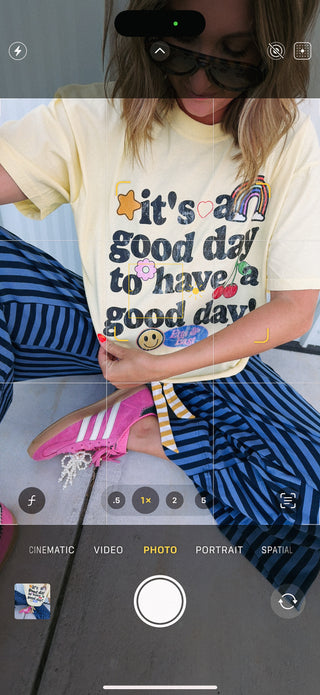 LIMITED EDITION | good day cropped graphic tee