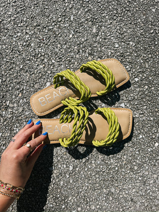 toes in the sun sandal