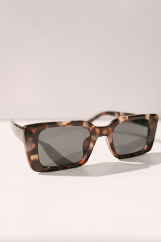 lizzy dark tortoise sunglasses