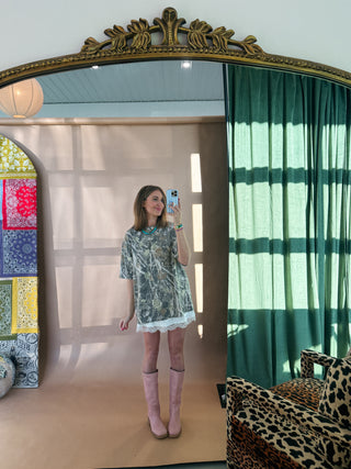 ETTA OG | oversized camo tee