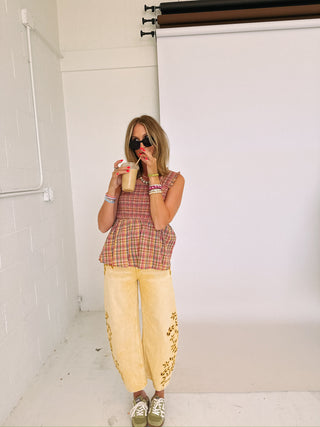 azalea eyelet barrel jeans - yellow