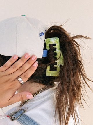 ETTA OG | trucker hat hair clip - green