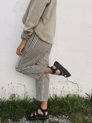 carpe diem cropped pants