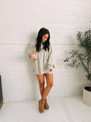 gimme more stripe top - grey.