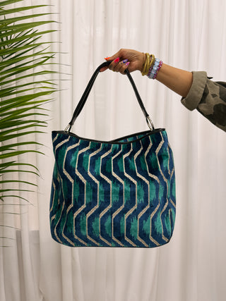 olivia tote - blue chenille