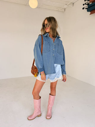 easy on me lace shorts - blue