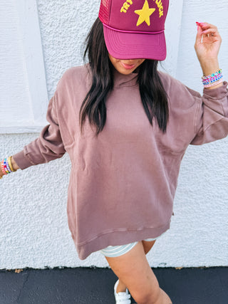most wanted mock neck - brown