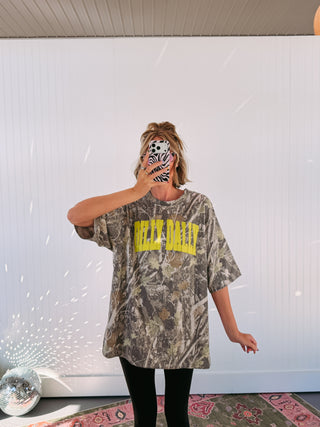 ETTA OG | dilly dally camo tee