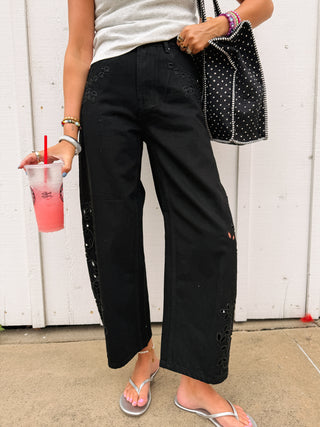 azalea eyelet barrel jeans - black