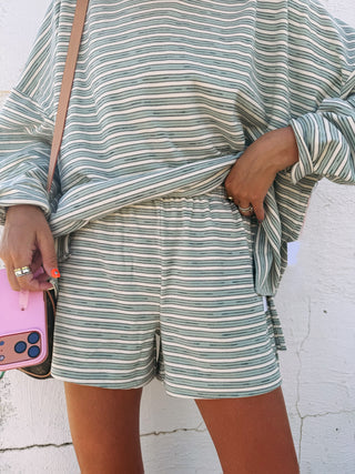 mint condition stripe shorts
