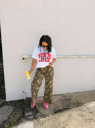 ETTA OG | wish me luck horseshoe graphic tee - white / red