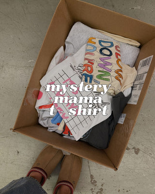 MYSTERY | mama graphic tee