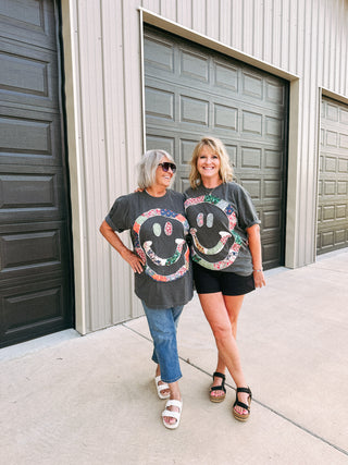 ETTA OG | quilted smiley tee - charcoal