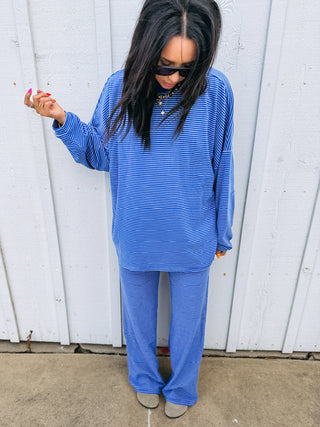 feeling fuzzy oversized top - royal blue