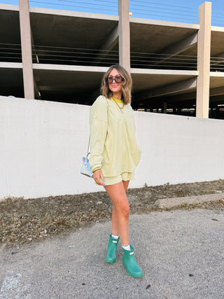 gimme more stripe shorts - moss