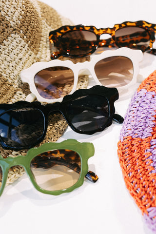 scalloped sunglasses - black