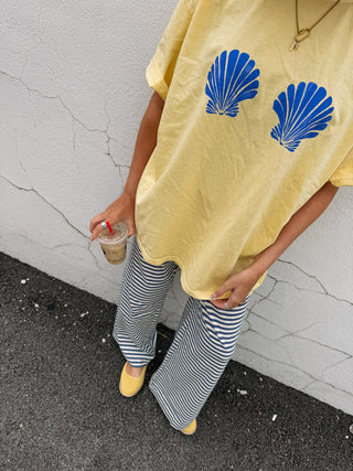 ETTA OG | sister seashells graphic tee - butter yellow
