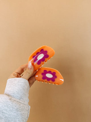 ETTA OG | peachy flower hair clip