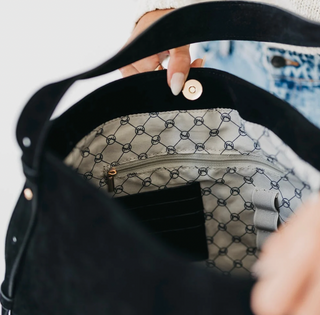 PRETTY SIMPLE | evie hobo bag - olive