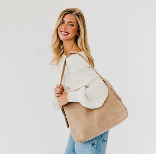 PRETTY SIMPLE | evie hobo bag - camel